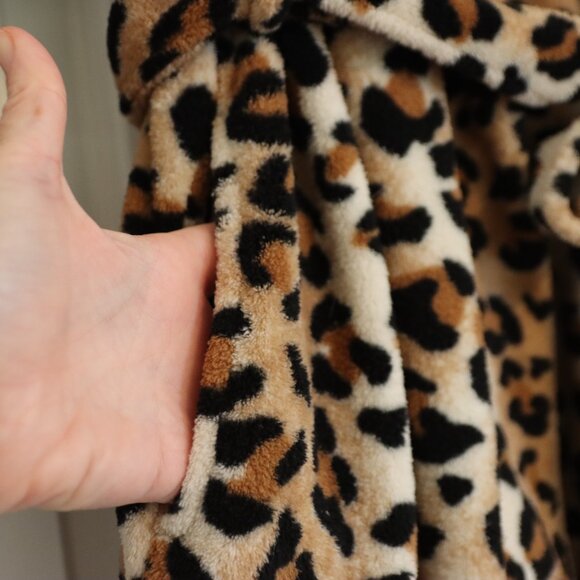 Carole Hochman Short animal print belted robe Size Small - Picture 3 of 11